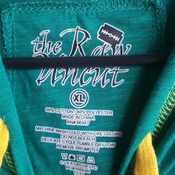 Thin lightweight sweater - Picture 2 of 2